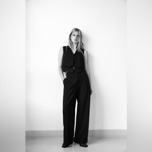 NWT ZARA PLEATED PANTS